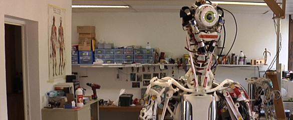 ECCERobot20in20the20studio1